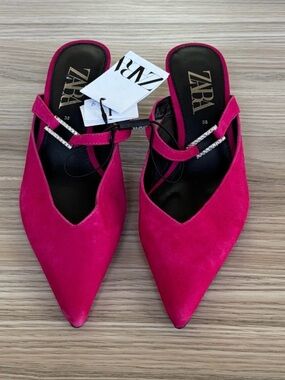 ZARA suede mule with bejeweled buckle 5234/ 001